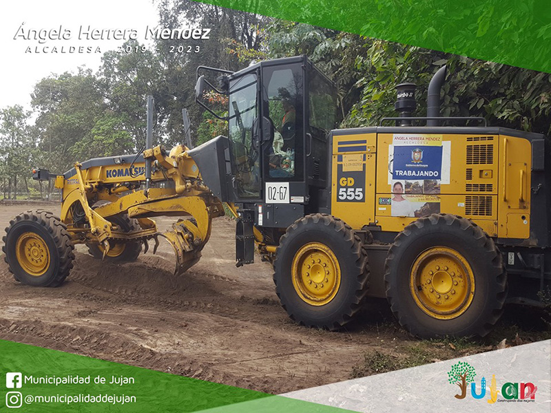Mejoramiento de cancha de fútbol en el Recinto Tres Postes